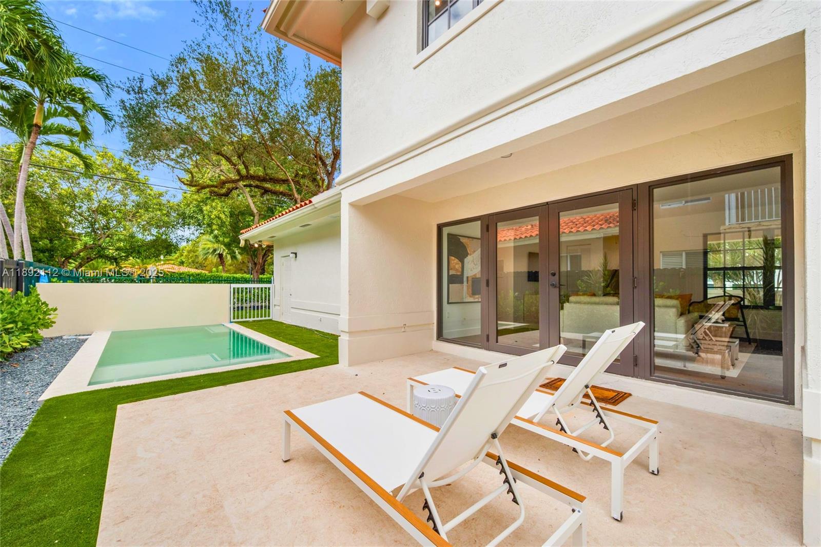 CORAL GABLES RIVIERA SEC - Residential