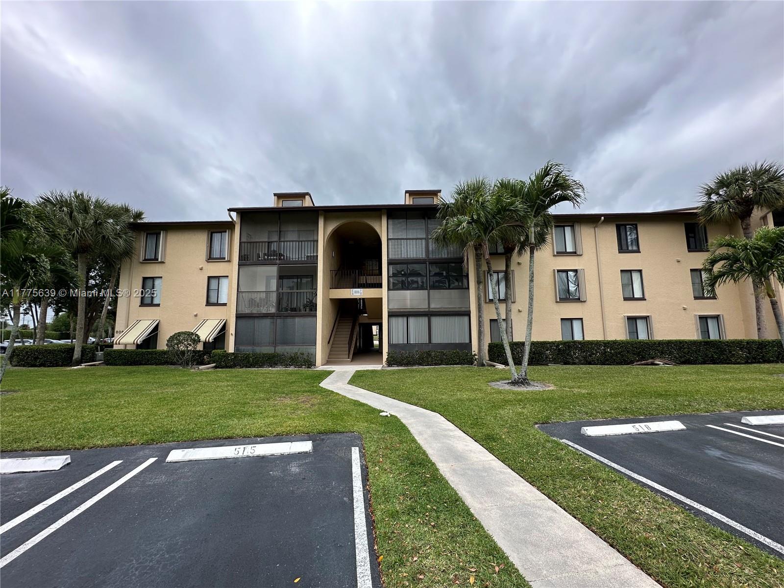 PINE RIDGE NORTH VILLAGE - Residential