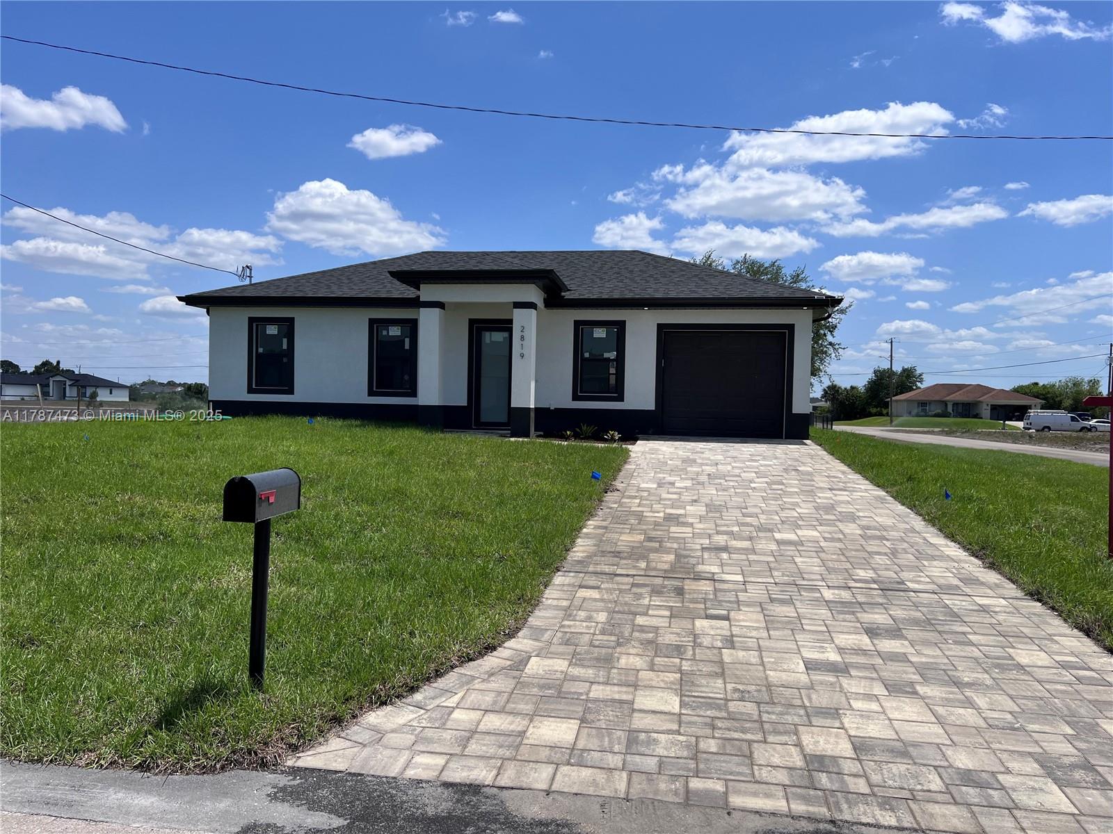 2819 18th St Sw St, Lehigh Acres, Lee County, Florida - 3 Bedrooms  
3 Bathrooms - 