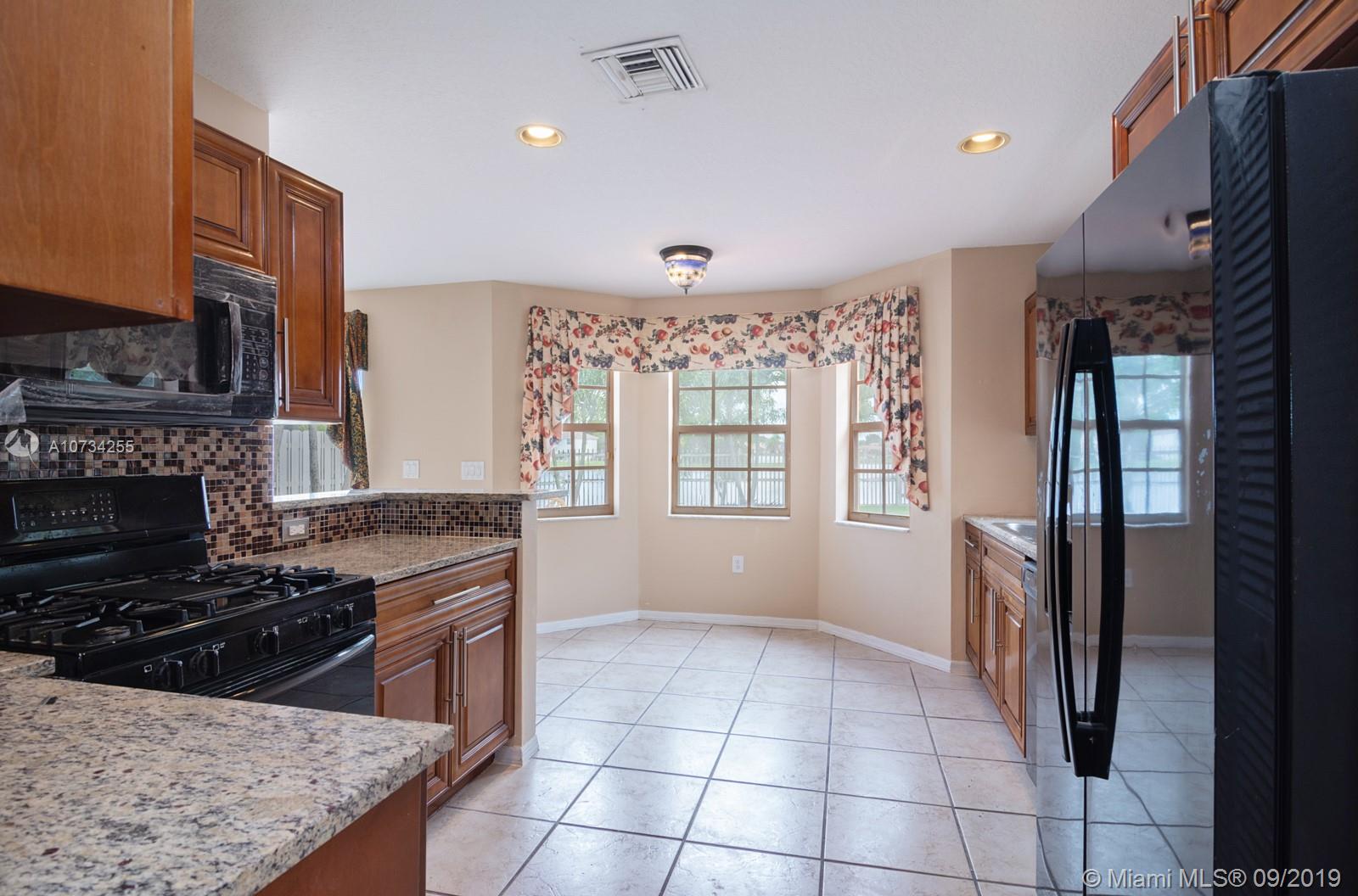 SAWGRASS PRESERVE - Residential