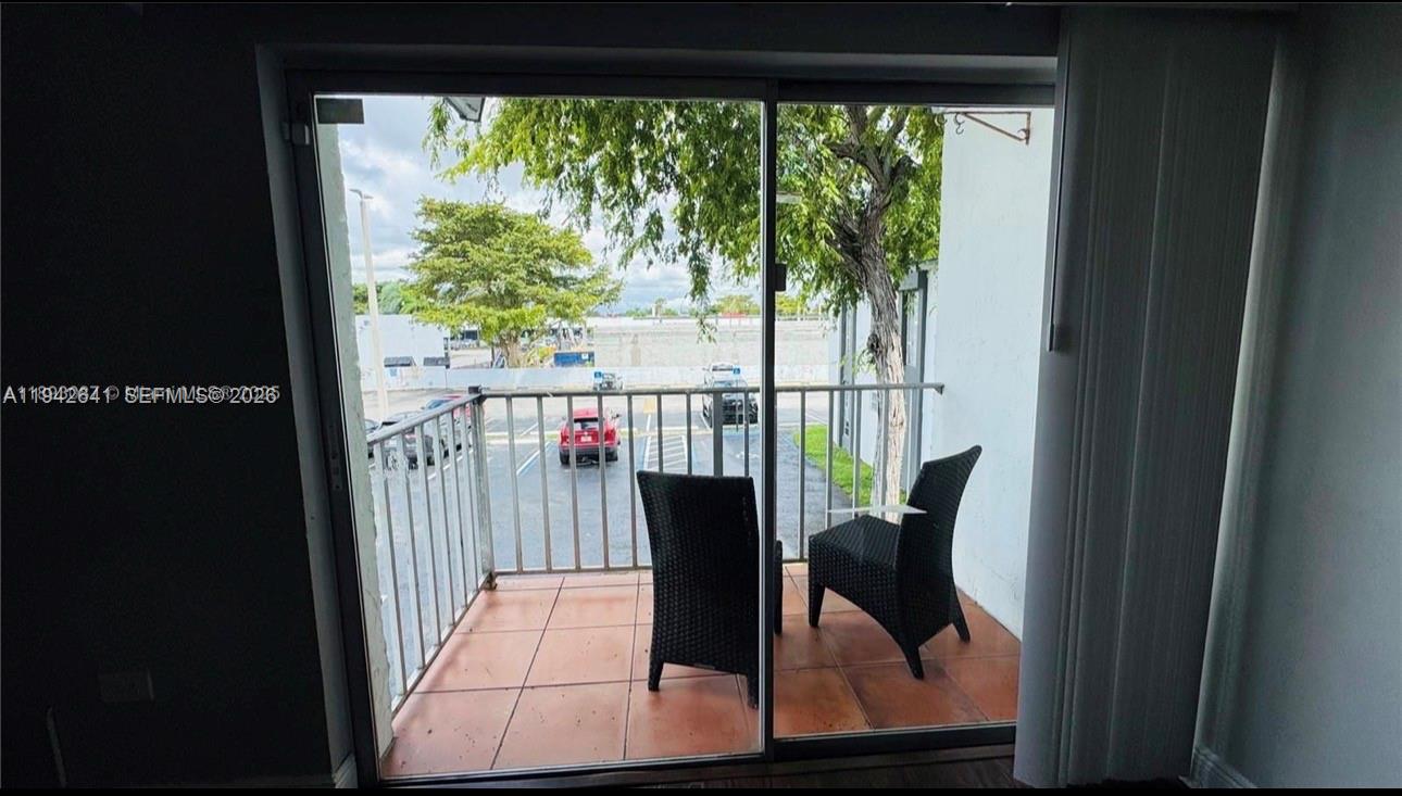 SUNSET PALMS WEST CONDO - Residential