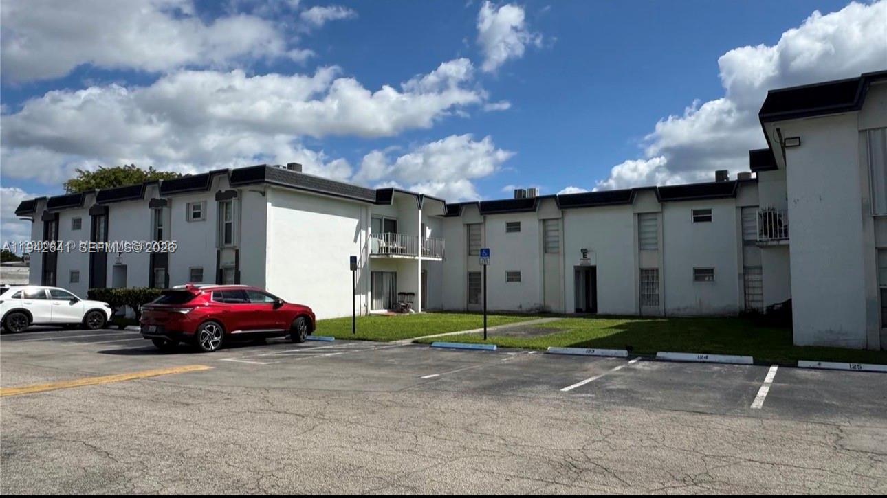 SUNSET PALMS WEST CONDO - Residential