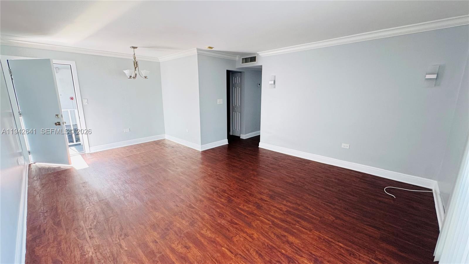 SUNSET PALMS WEST CONDO - Residential