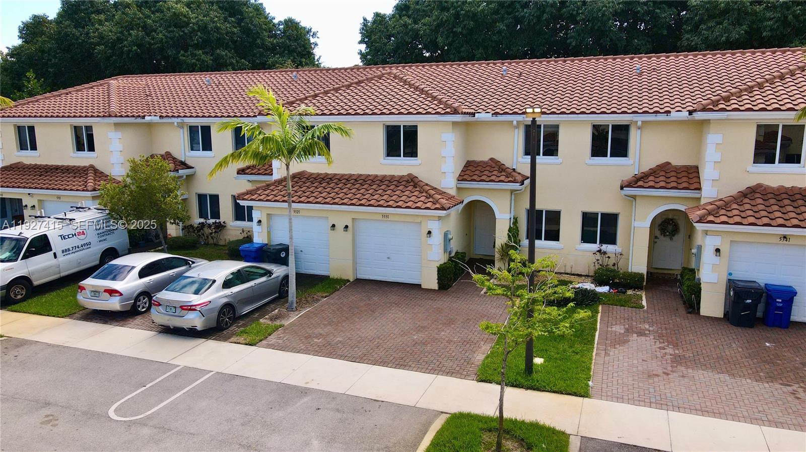 HICKORY PLACE - Residential Lease