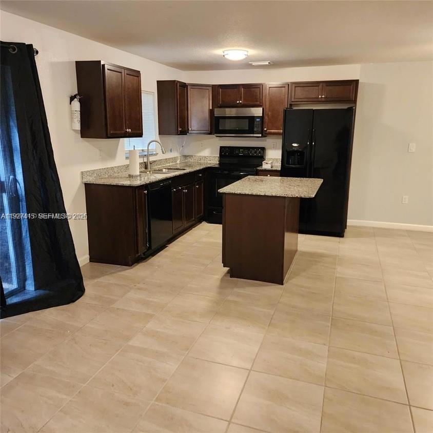 HICKORY PLACE - Residential Lease