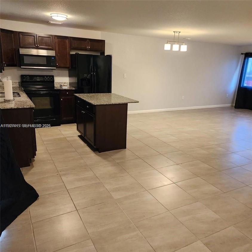 HICKORY PLACE - Residential Lease