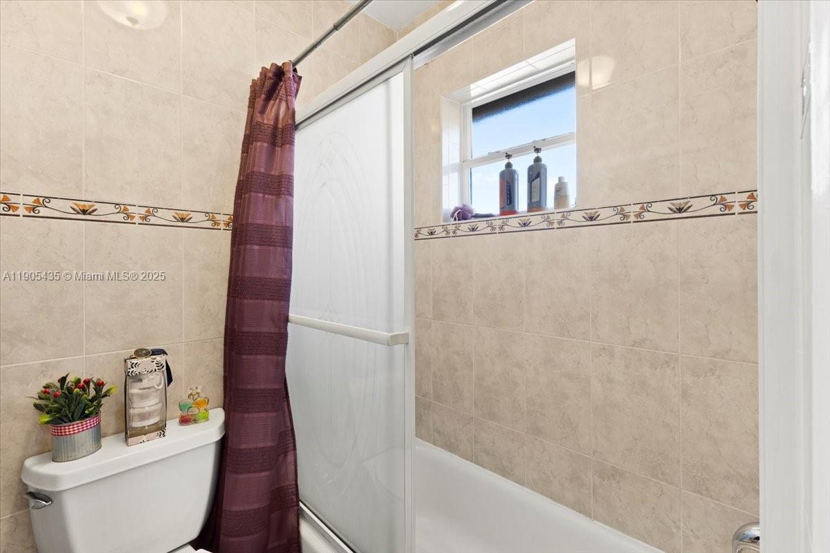 GOLDEN GATE CONDO PHASE I - Residential