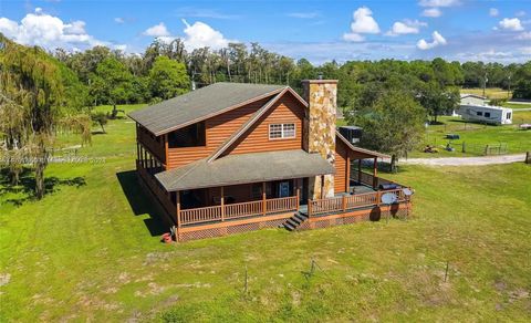 A home in Clewiston