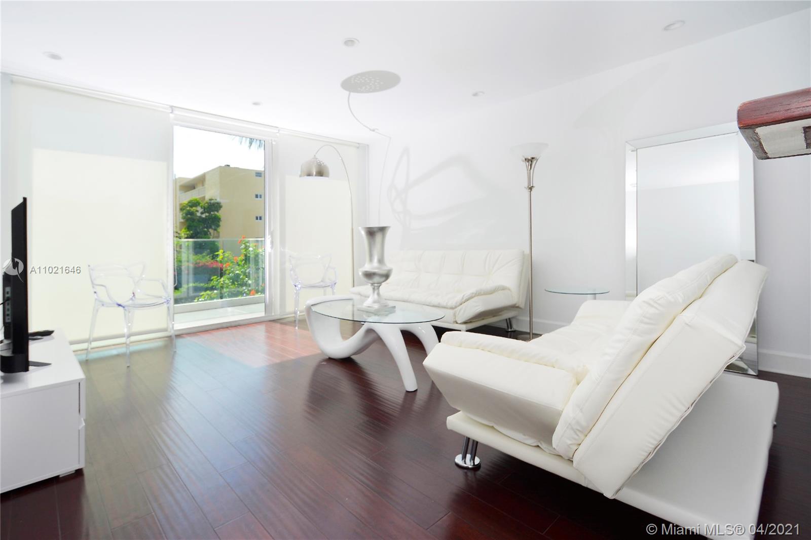 ESSENZA AT 1410 EUCLID CO - Residential Lease