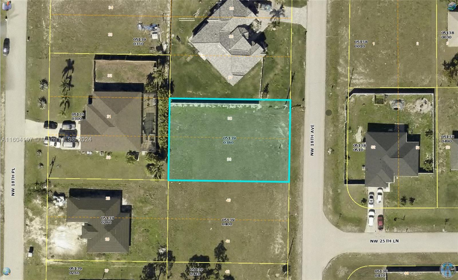 Great opportunity in an excellent area to build the house you always dreamed of, close to everything.
