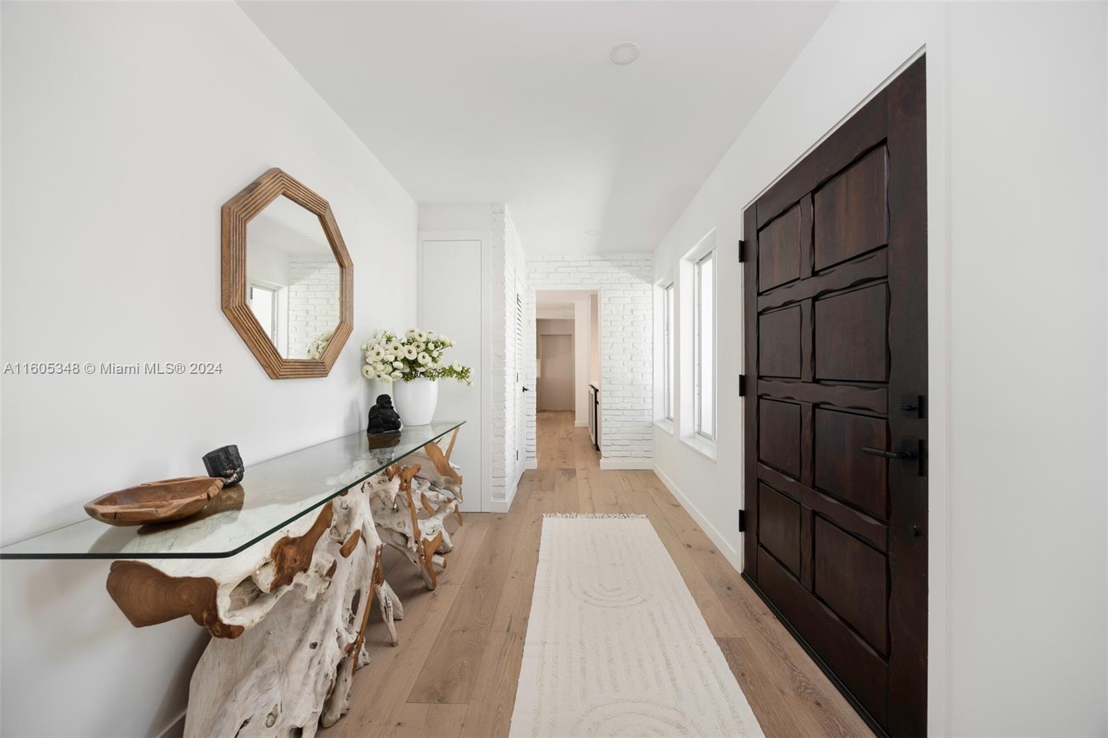 PATRICIA MANOR - Residential