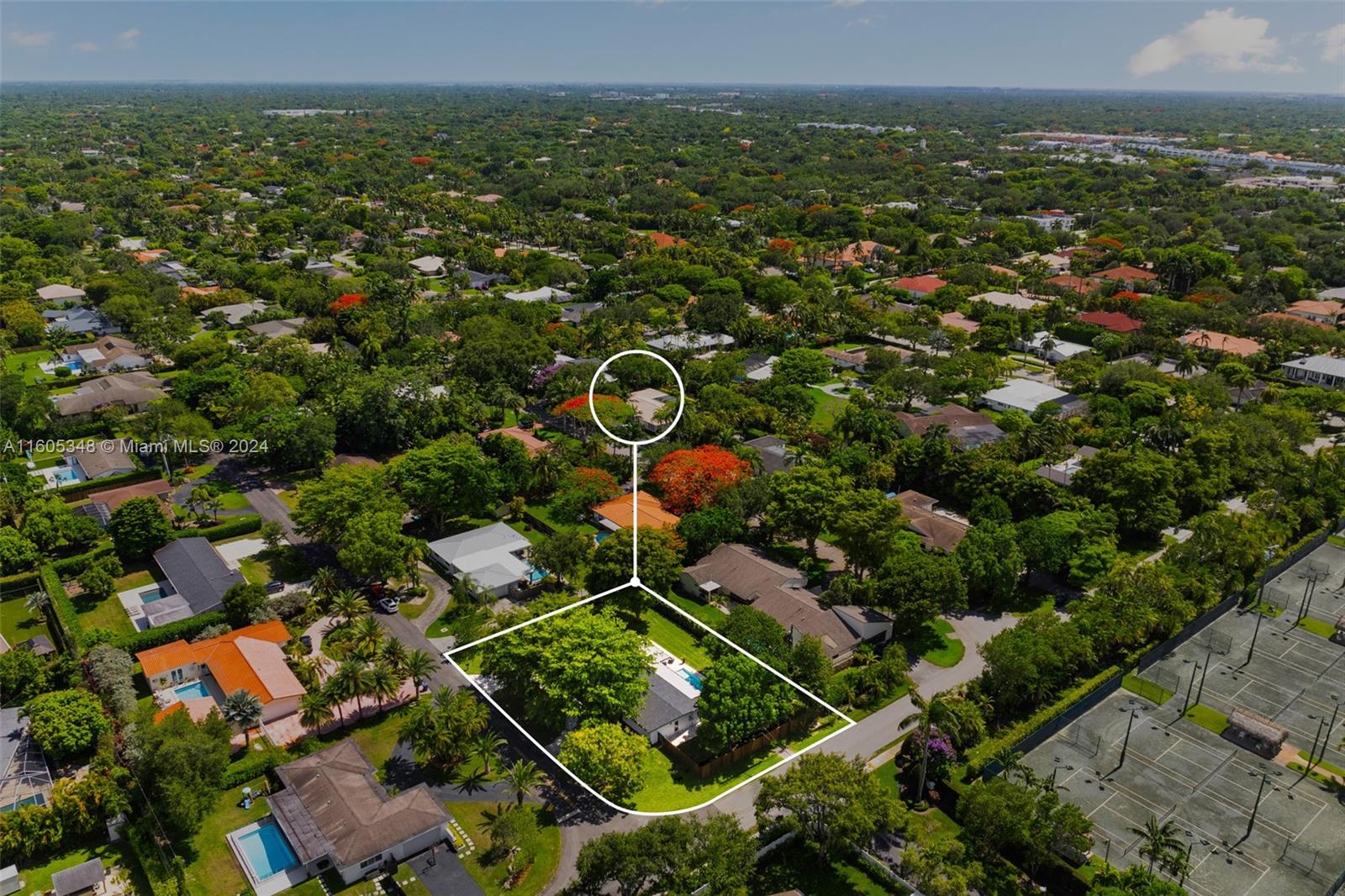 PATRICIA MANOR - Residential