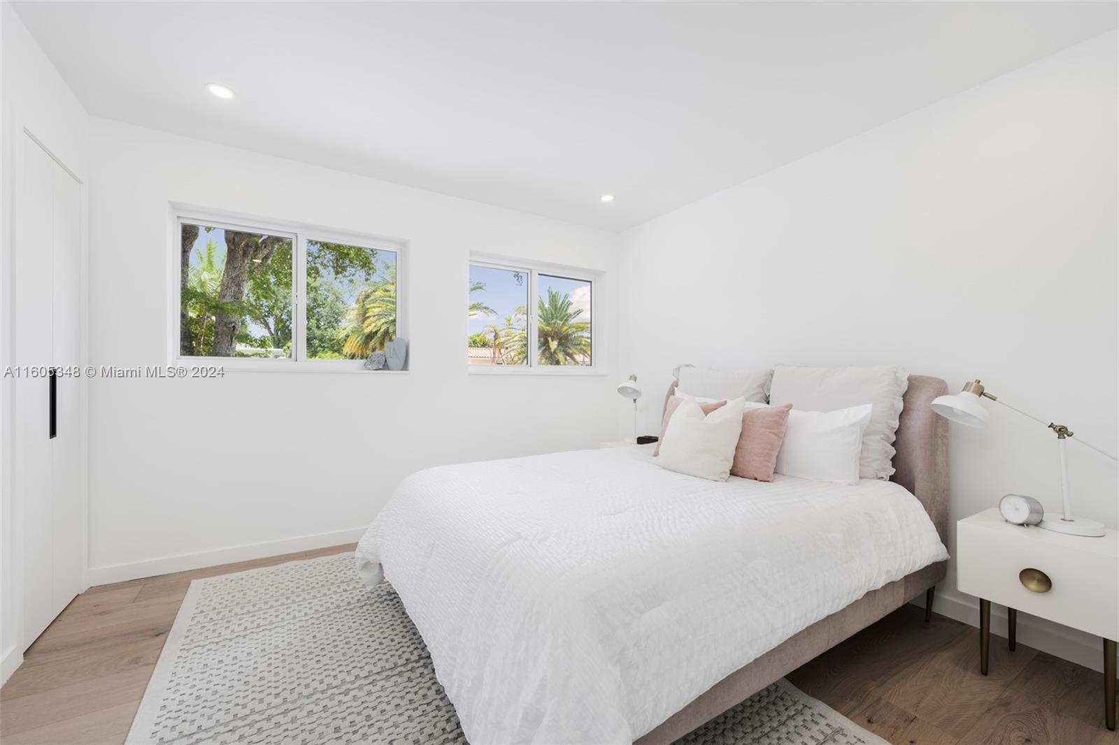 PATRICIA MANOR - Residential