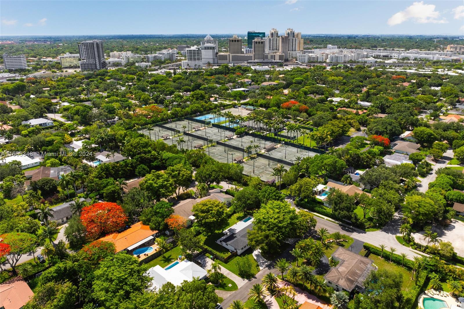 PATRICIA MANOR - Residential