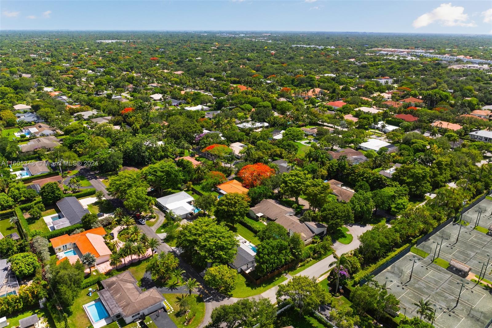 PATRICIA MANOR - Residential