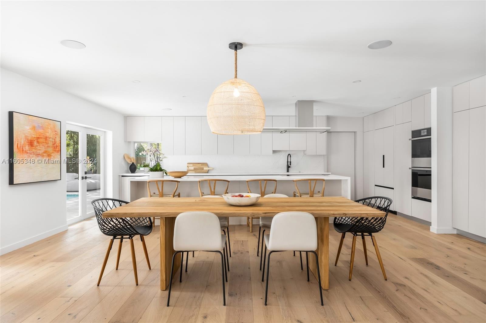 PATRICIA MANOR - Residential