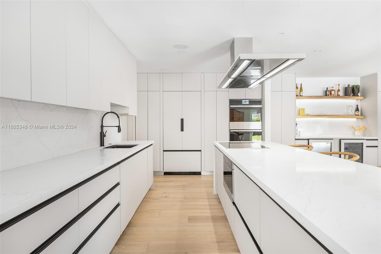 PATRICIA MANOR - Residential