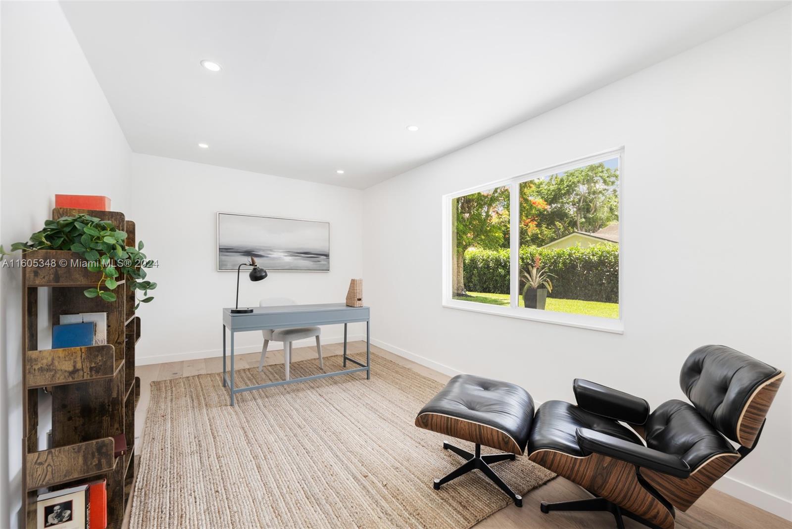 PATRICIA MANOR - Residential