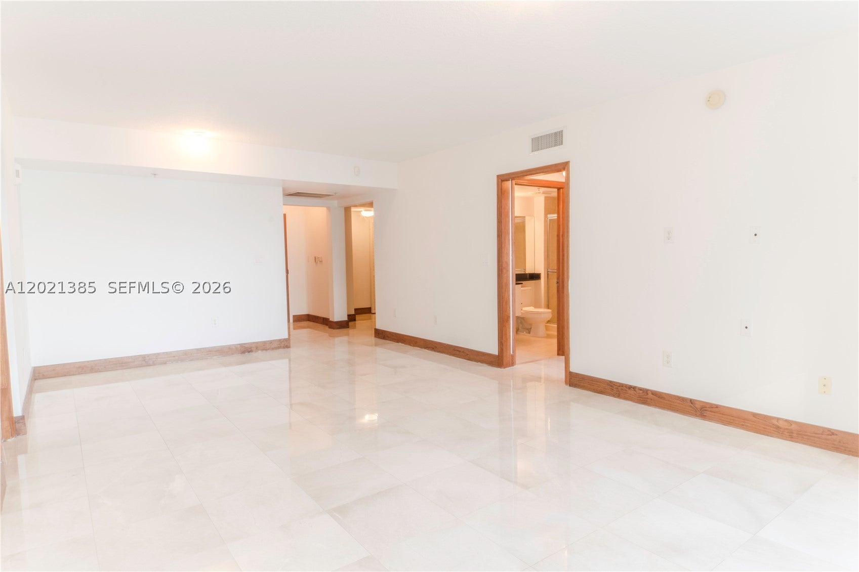 31 SE 5th St 1208