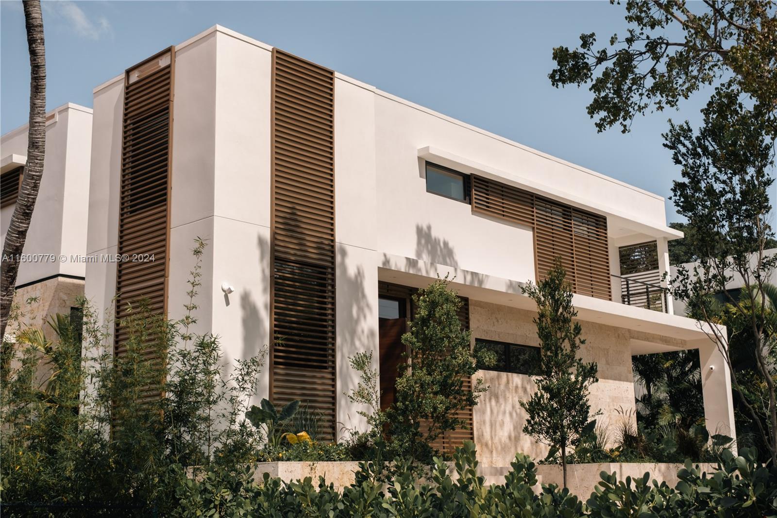 NAUTILUS EXTENSION 3RD - Residential