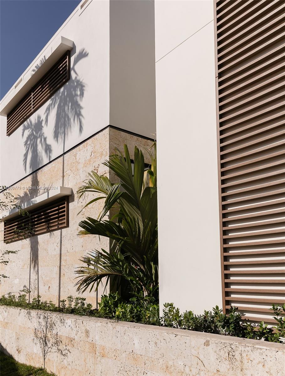 NAUTILUS EXTENSION 3RD - Residential