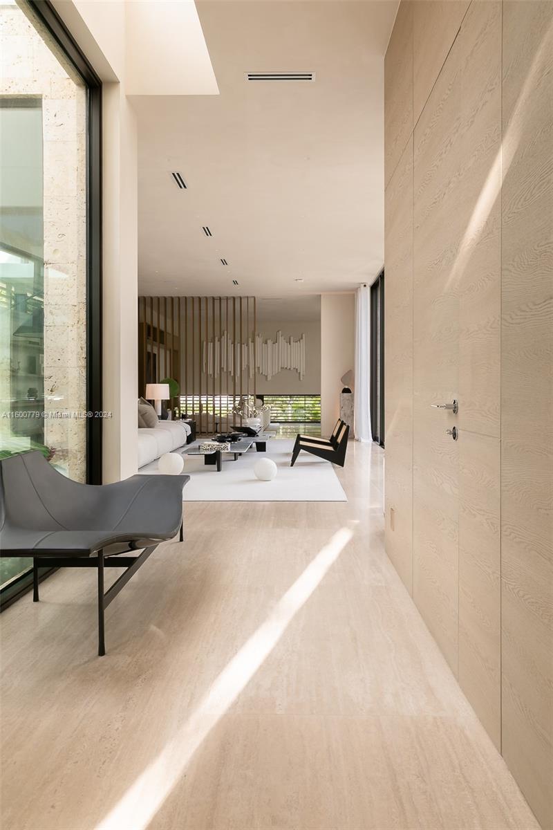 NAUTILUS EXTENSION 3RD - Residential