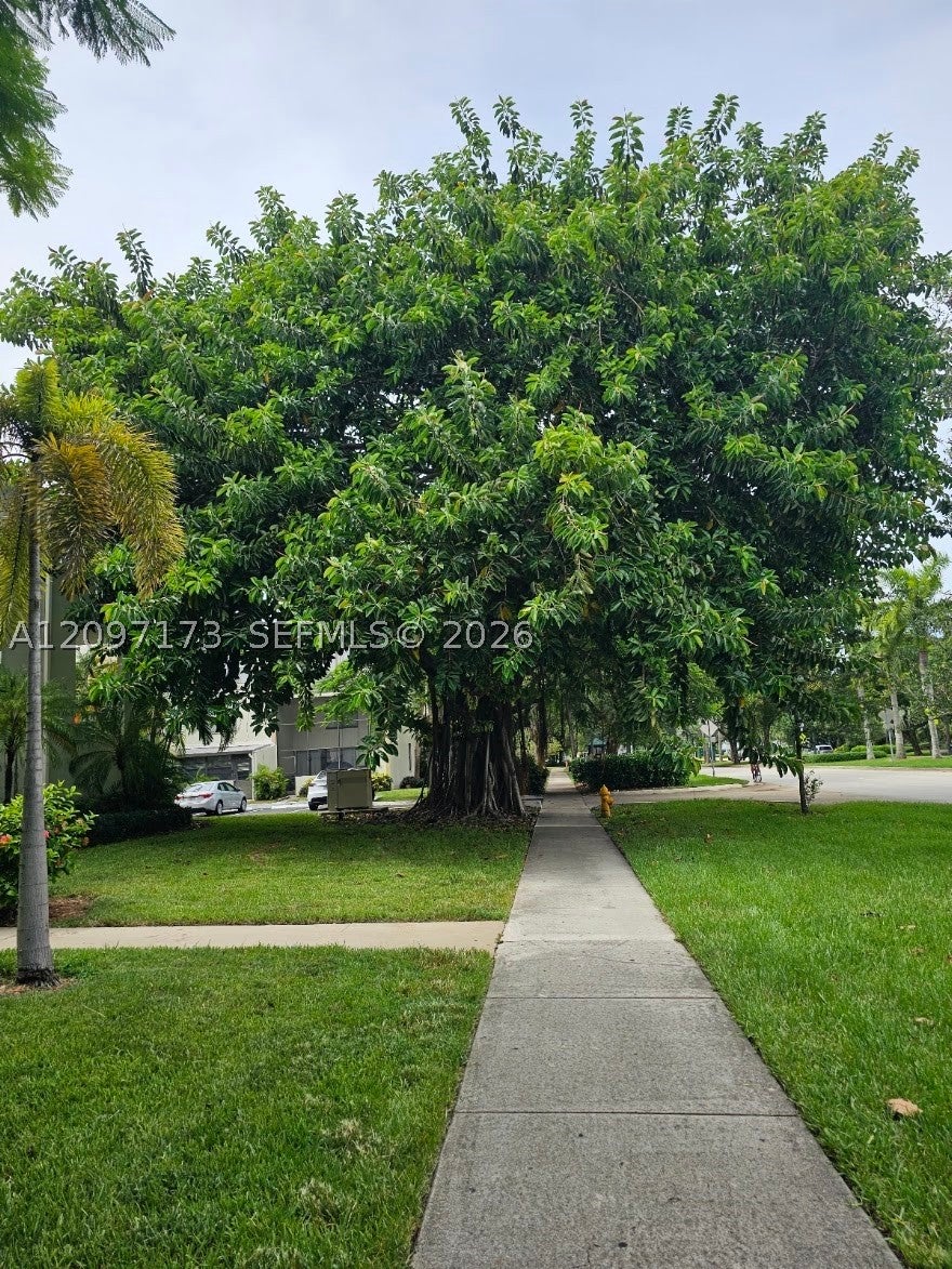 20200 W Country Club Dr 109