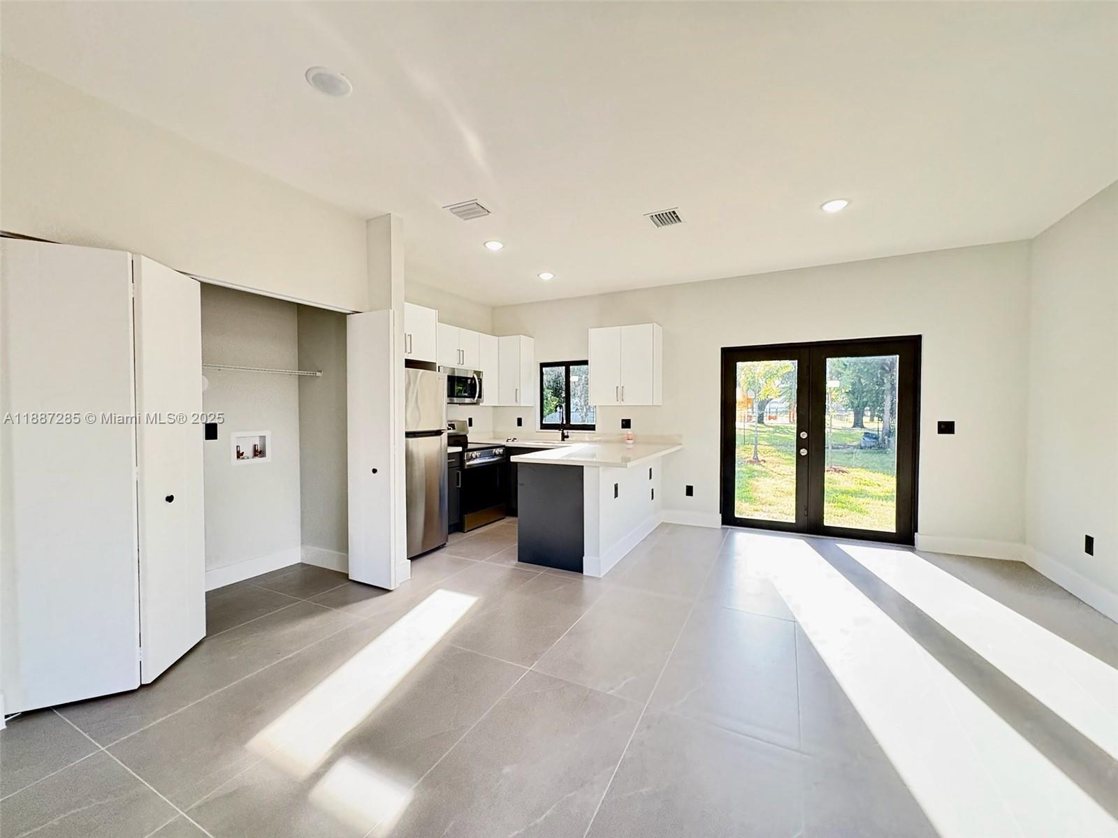 HOOSIER HEIGHTS - Residential Lease