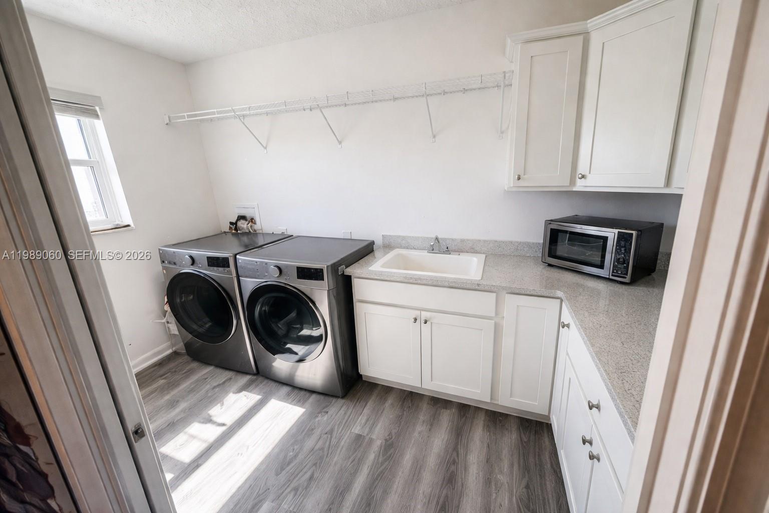 Lake Denham - Residential