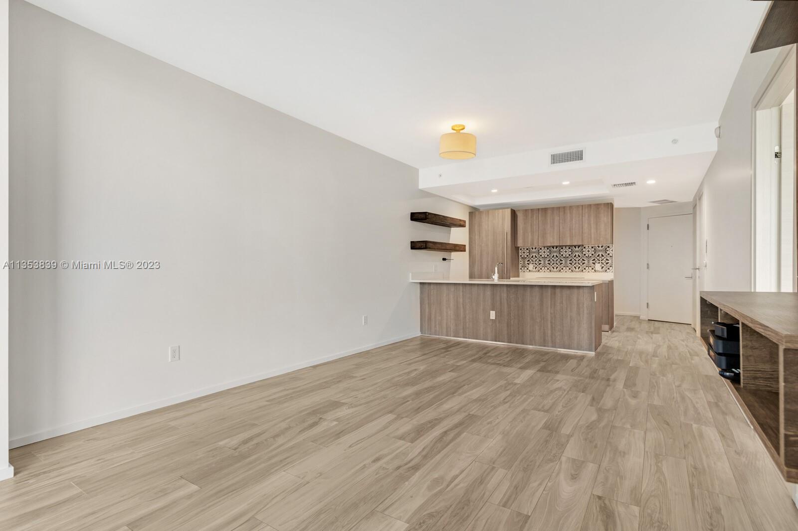 Photo 9 of 36 of 801 S Miami Ave 3408 condo