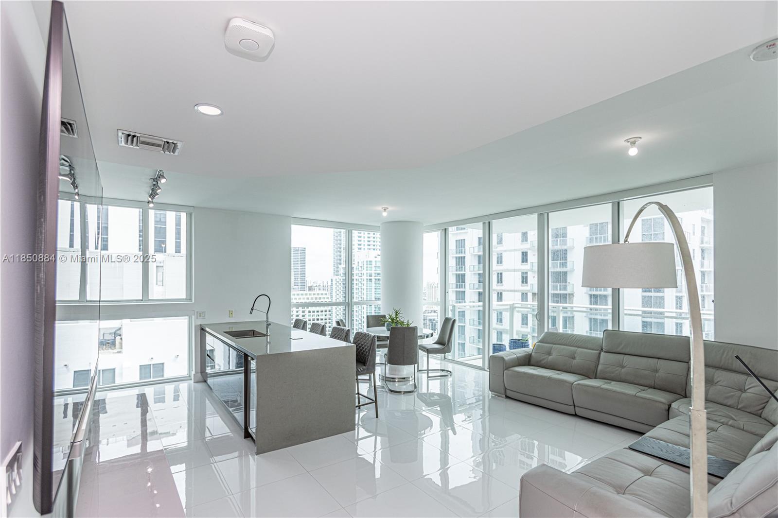 1080 Brickell 3906