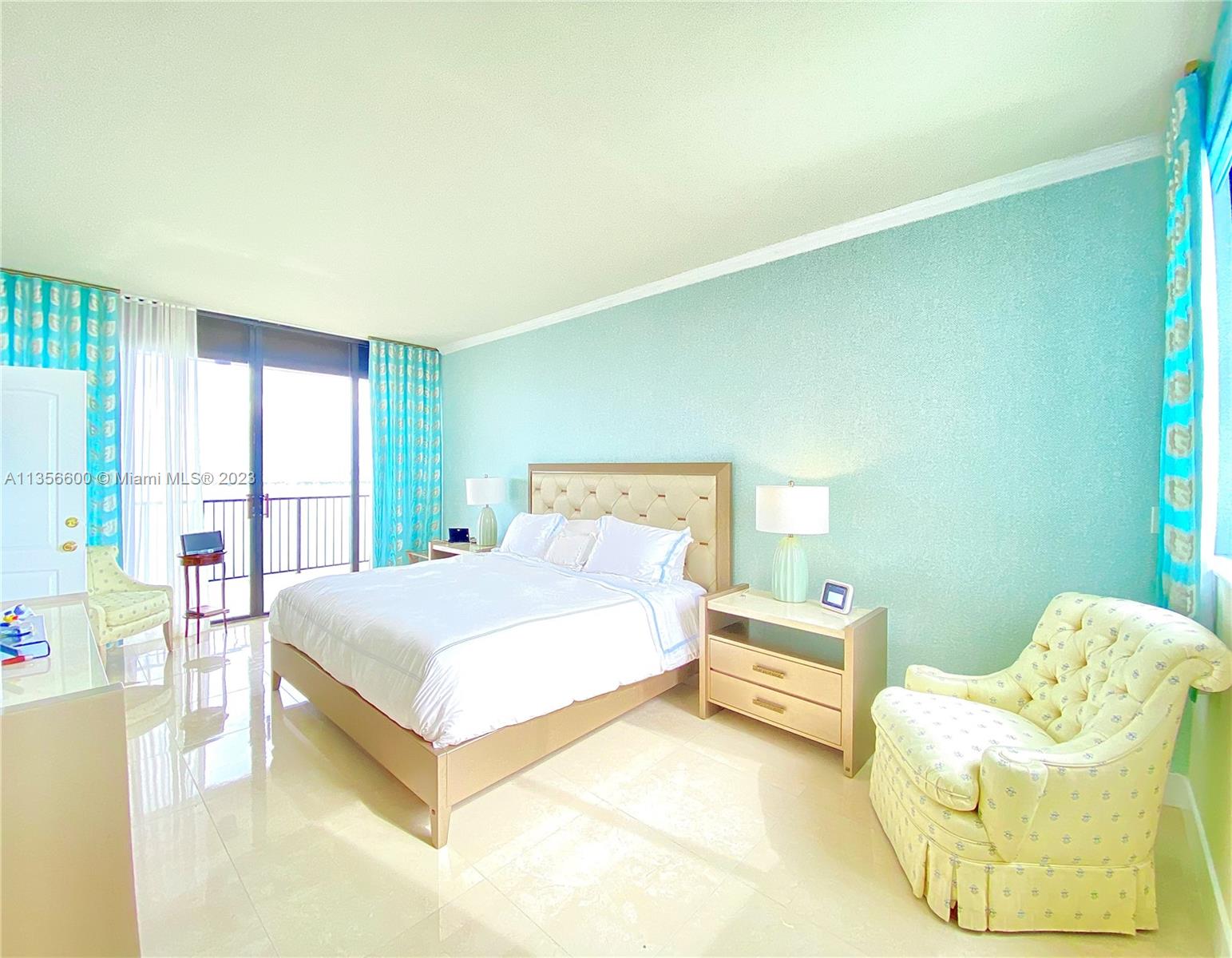 ONE THOUSAND VENETIAN WAY - Residential