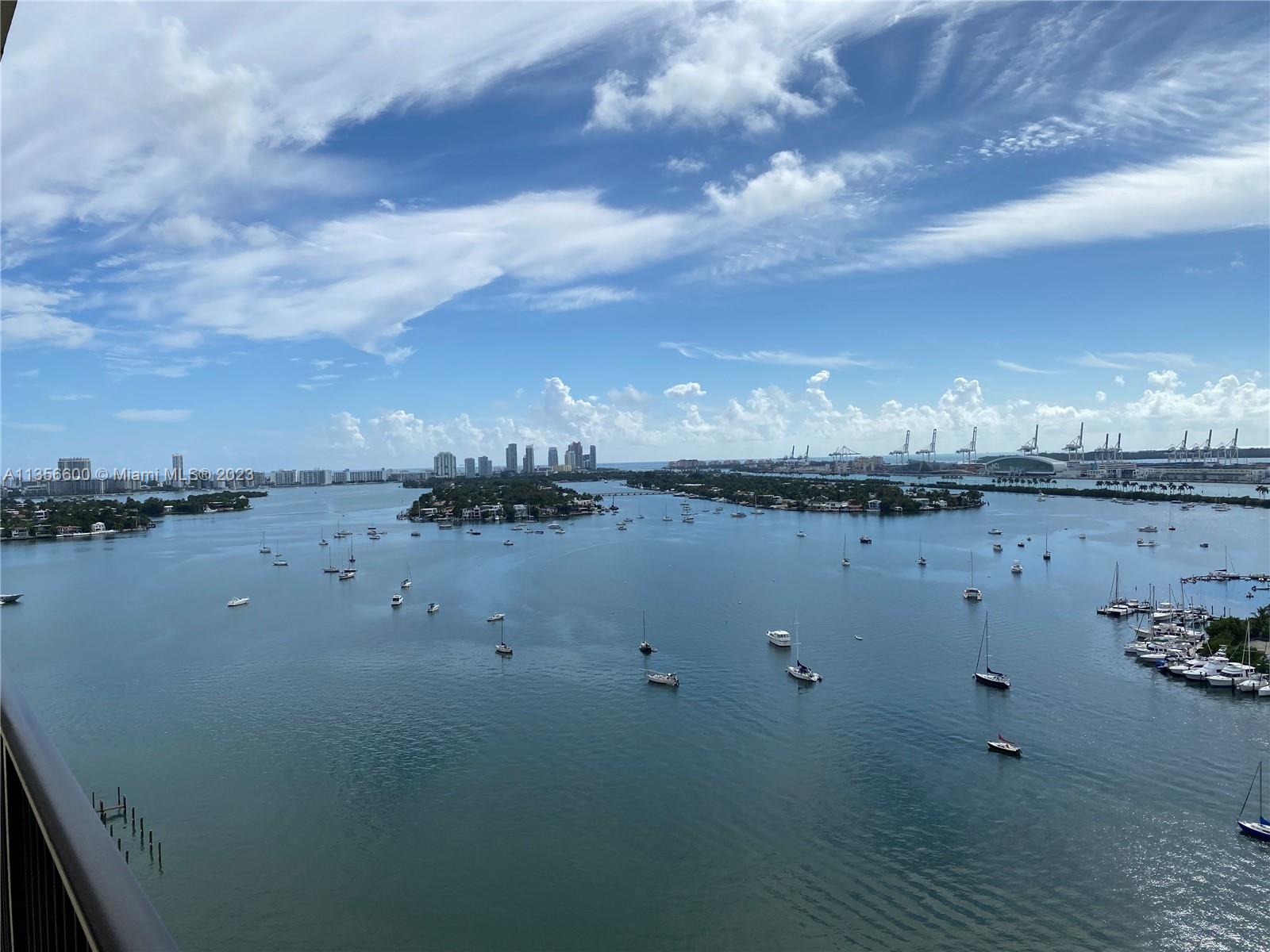 ONE THOUSAND VENETIAN WAY - Residential