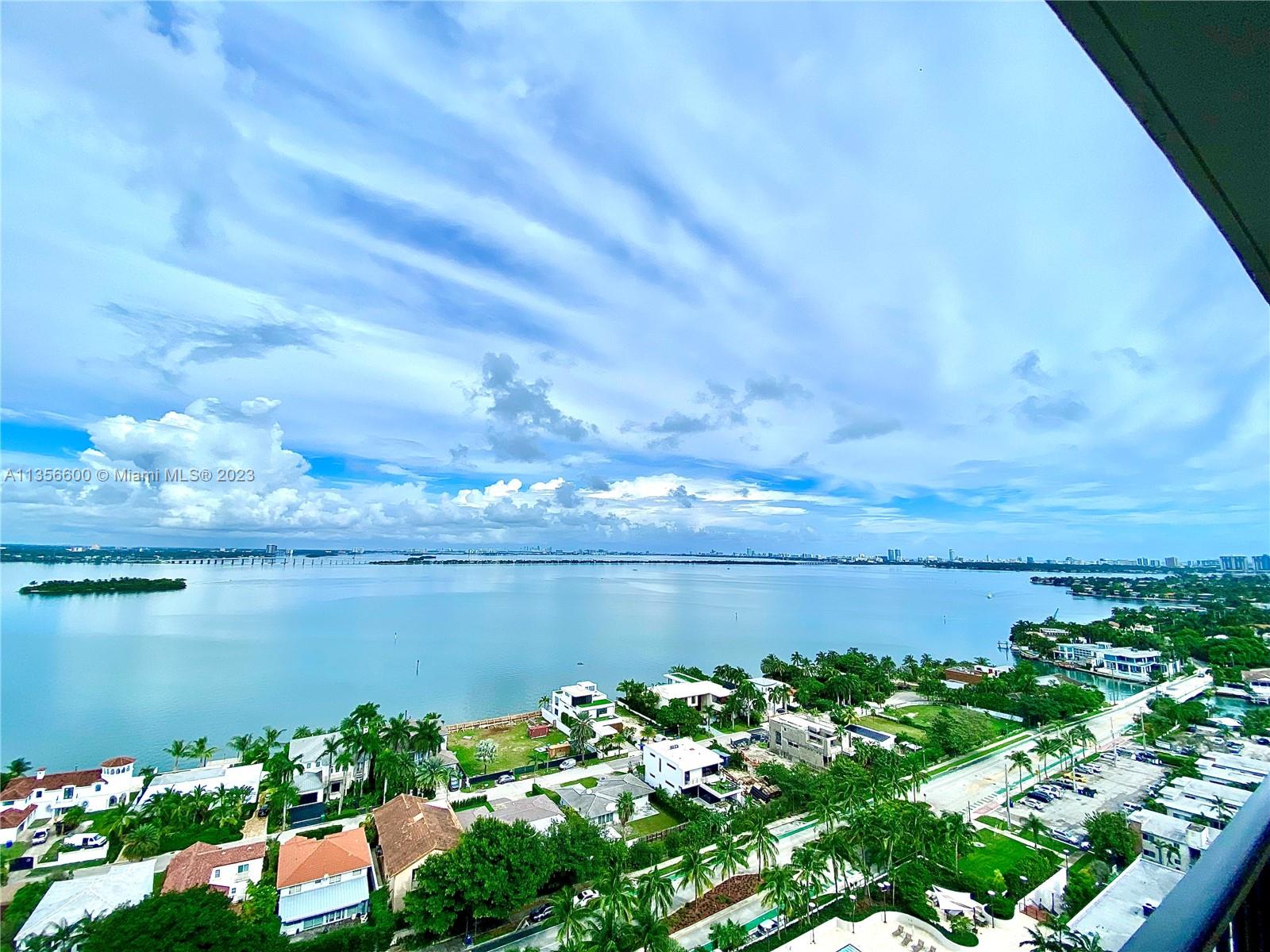 ONE THOUSAND VENETIAN WAY - Residential