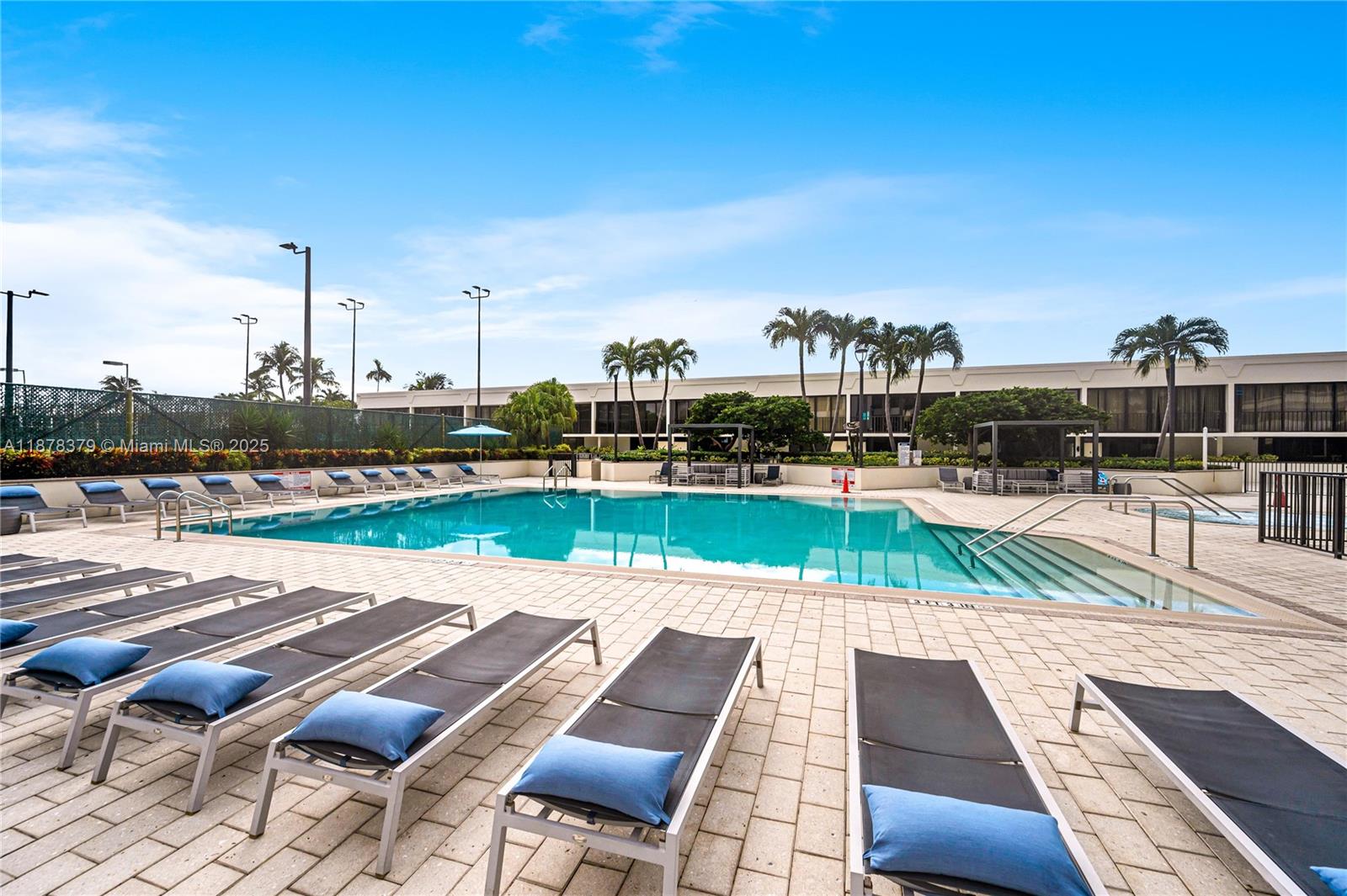 BRICKELL PLACE PHASE II C - Residential