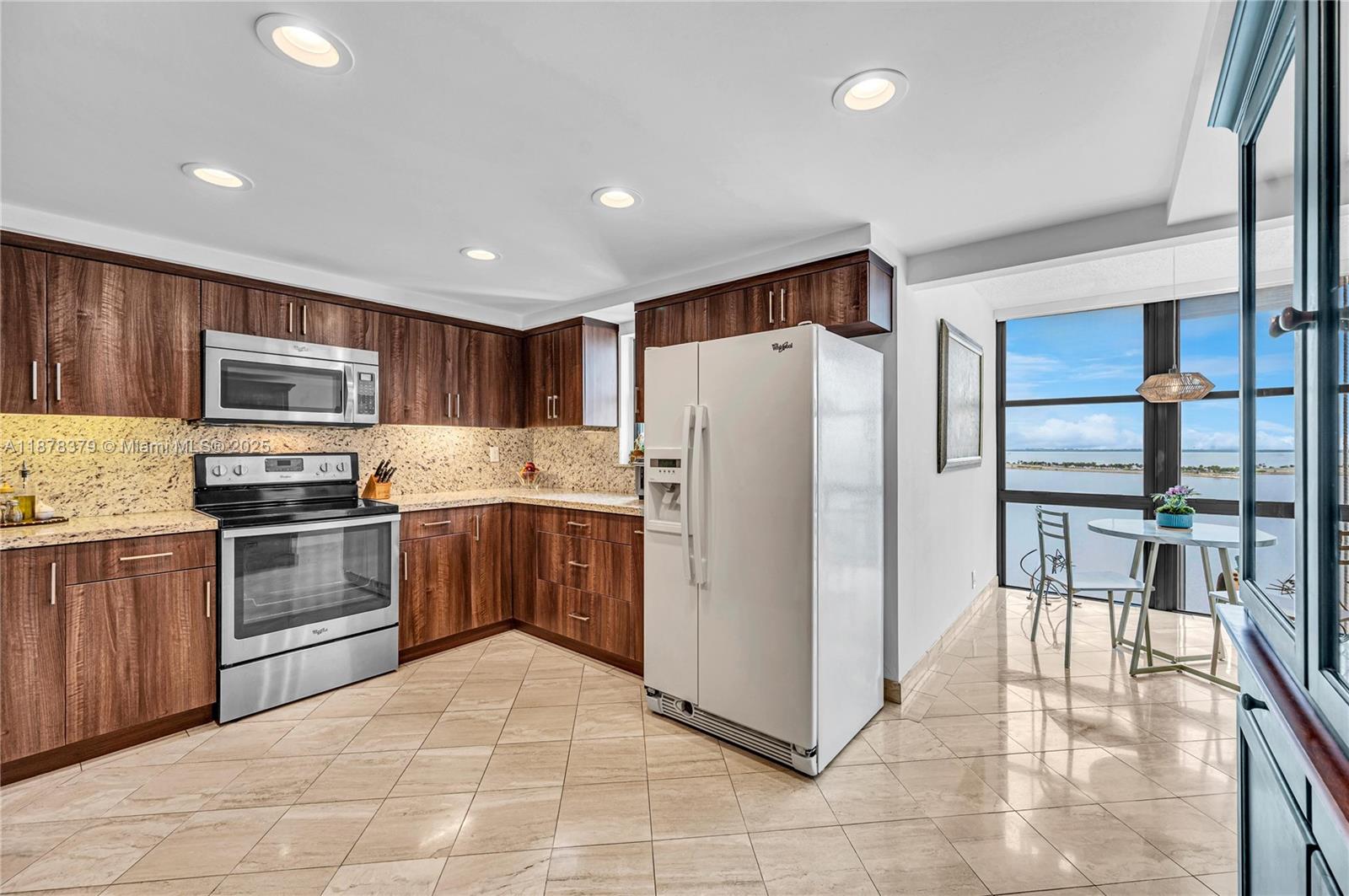 BRICKELL PLACE PHASE II C - Residential