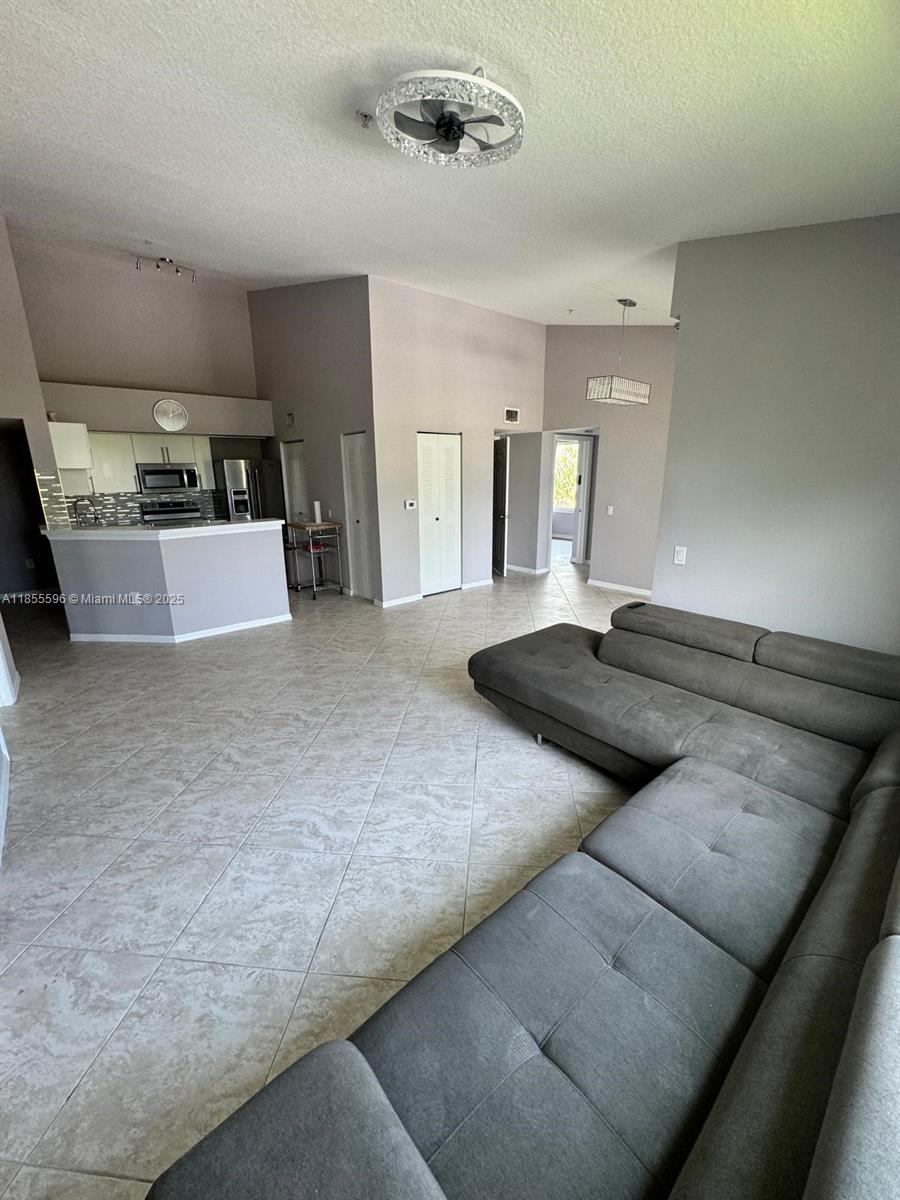 VILLA DEL SOL CONDO - Residential Lease