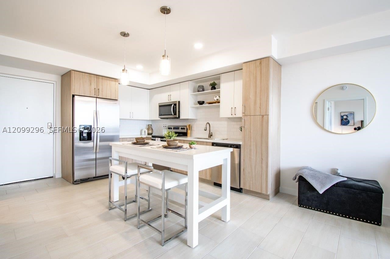 3645 NW 36th St 504