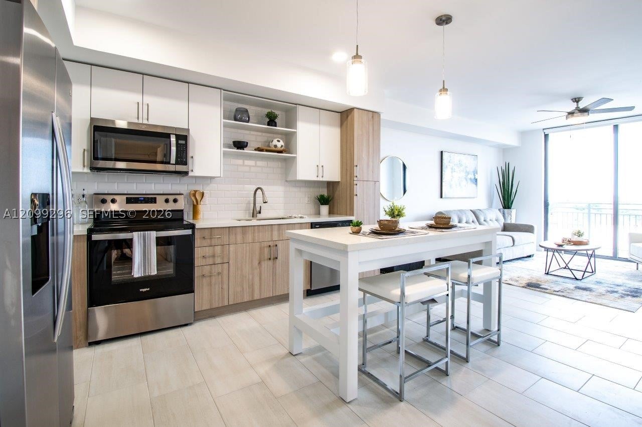 3645 NW 36th St 504
