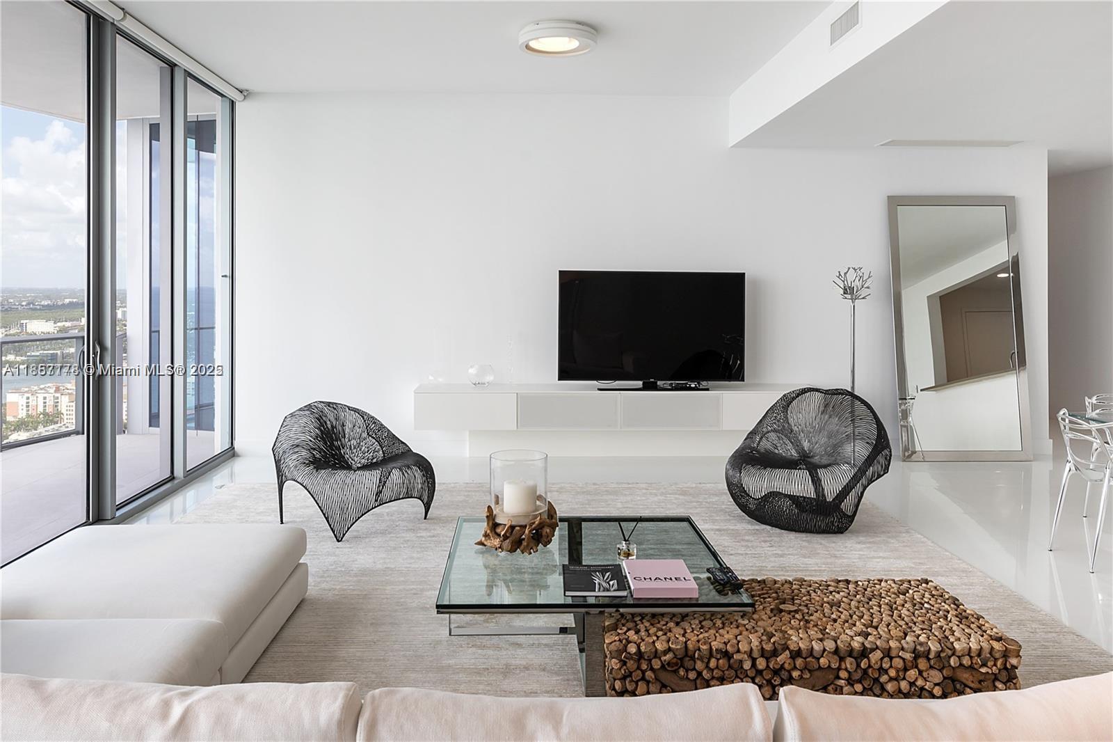 CHATEAU BEACH CONDO - Residential Lease