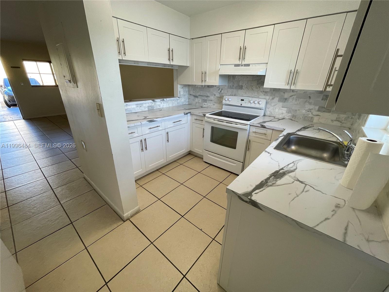 WATERVIEW CONDO - Residential Lease