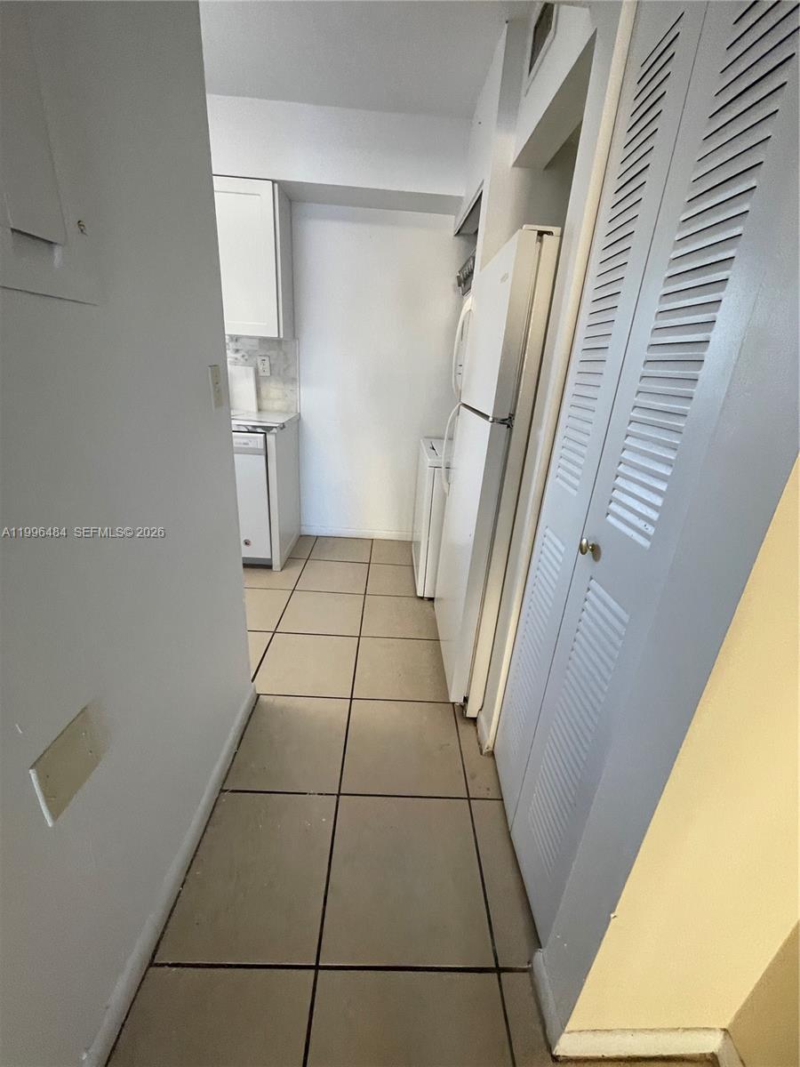 WATERVIEW CONDO - Residential Lease