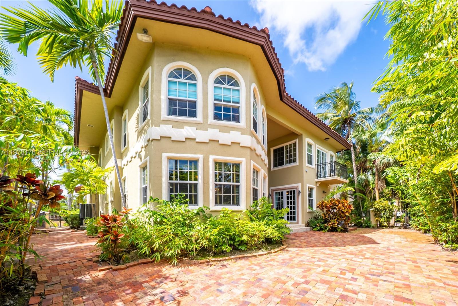 NAUTILUS SUB - Residential