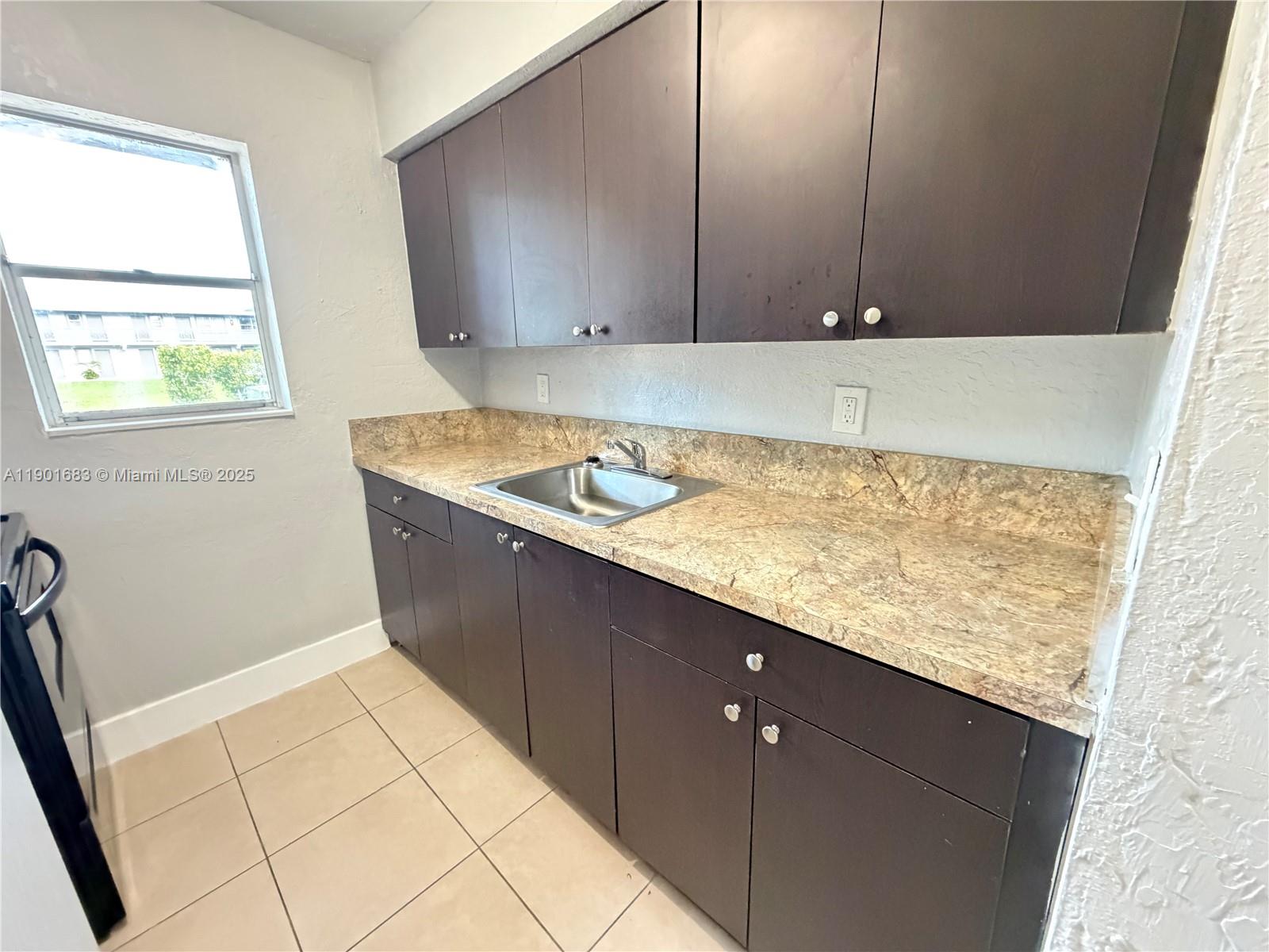 Mandalay Apartments - Residential Lease