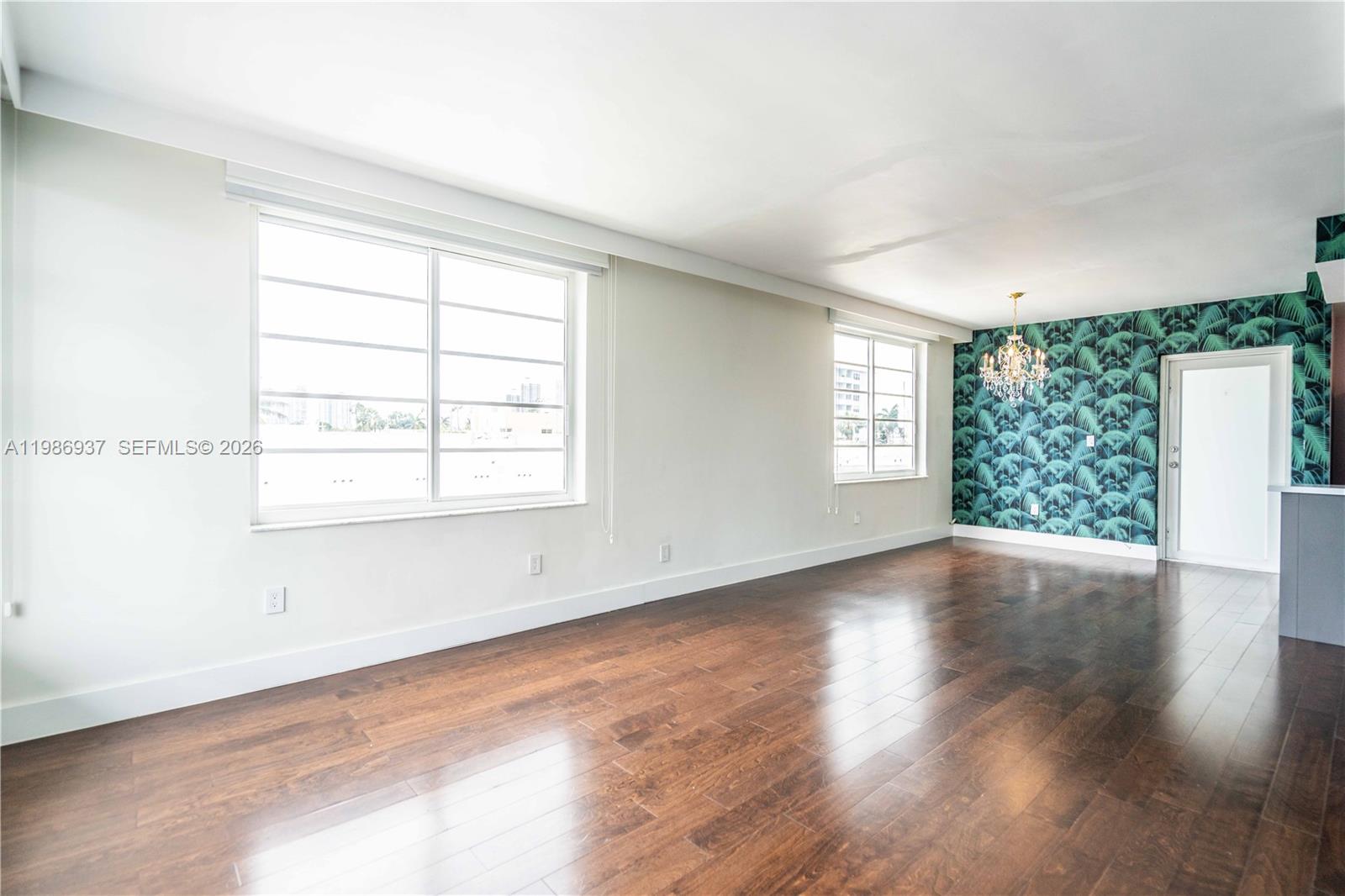 TOWER EAST INCORPORATED C - Residential Lease