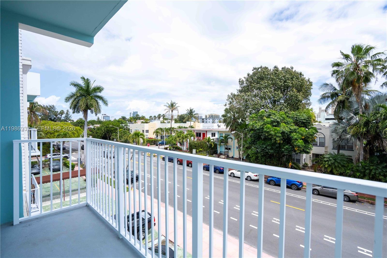 TOWER EAST INCORPORATED C - Residential Lease