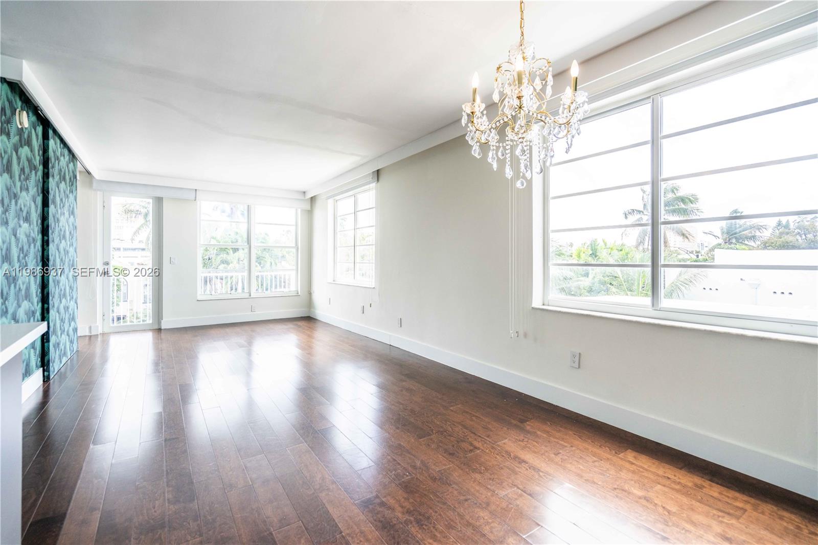 TOWER EAST INCORPORATED C - Residential Lease