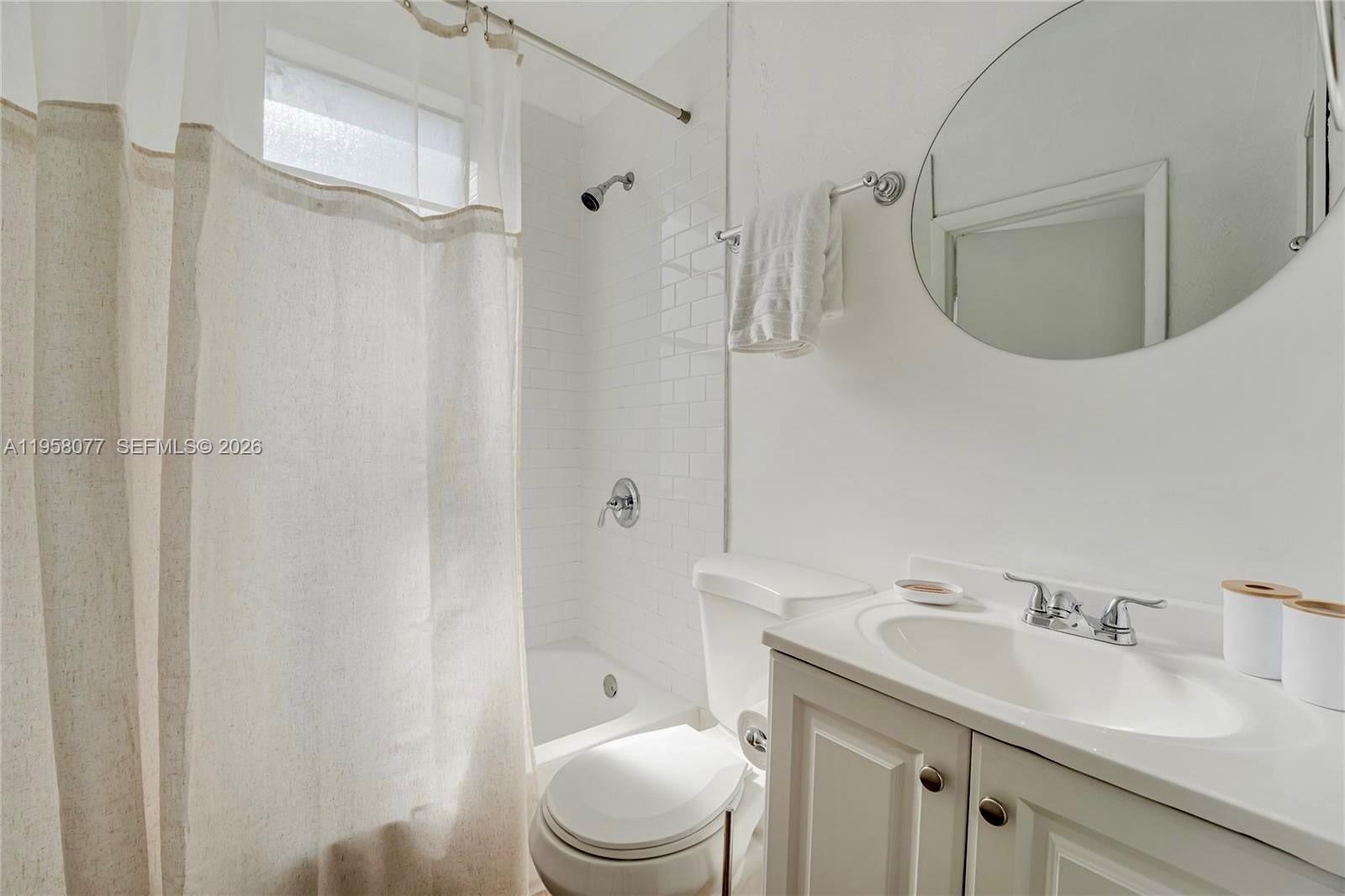 LAWRENCE ESTATE EAST ADDN - Residential Lease