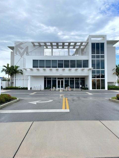 LANDMARK AT DORAL CONDO 2 - Residential Lease