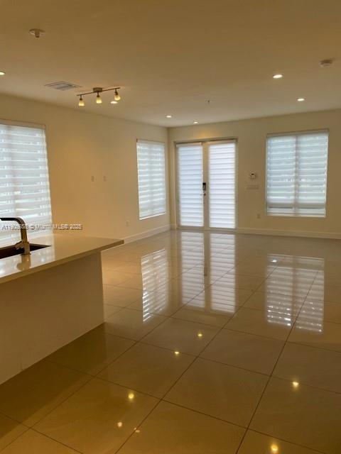 LANDMARK AT DORAL CONDO 2 - Residential Lease